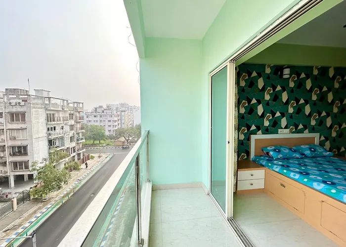 Exquisite 3Bhk Apartment In The Heart Of Newtown Beside Axis Mall, Action Area 1