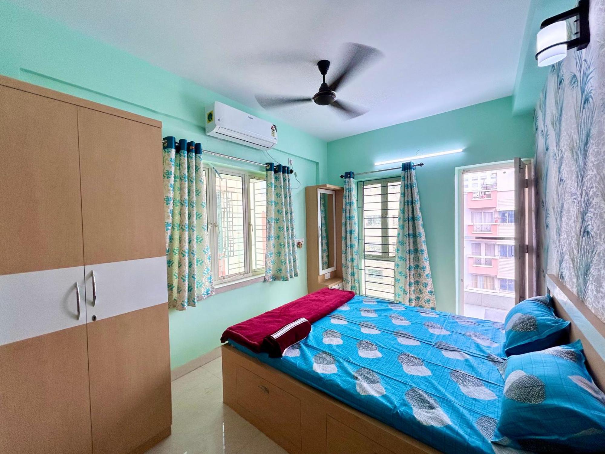 Exquisite 3bhk In The Heart Of Newtown Beside Axis Mall, Action Area 1 Apartment