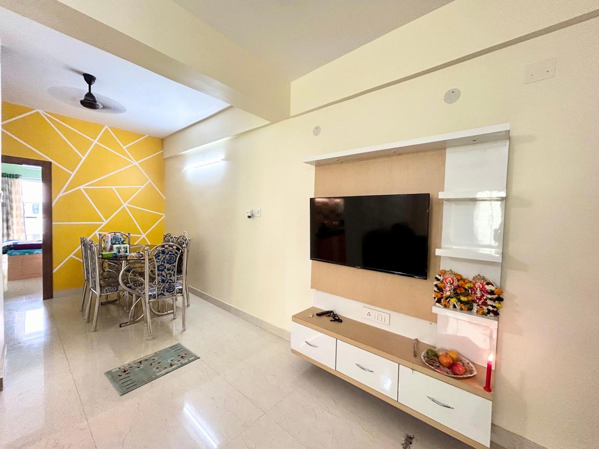 Apartment Exquisite 3bhk In The Heart Of Newtown Beside Axis Mall, Action Area 1 *